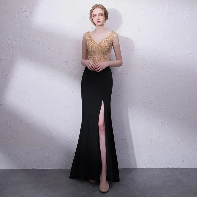 Black V-Neck Lady Elegant Tailing Banquet Dress