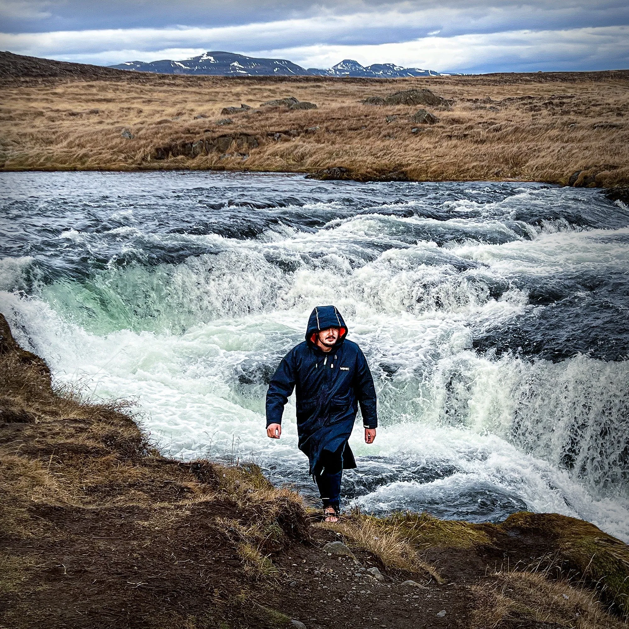 Fleece-Lined Waterproof Changing Robe | Waterproof & Windproof | Unisex | Sage Green
