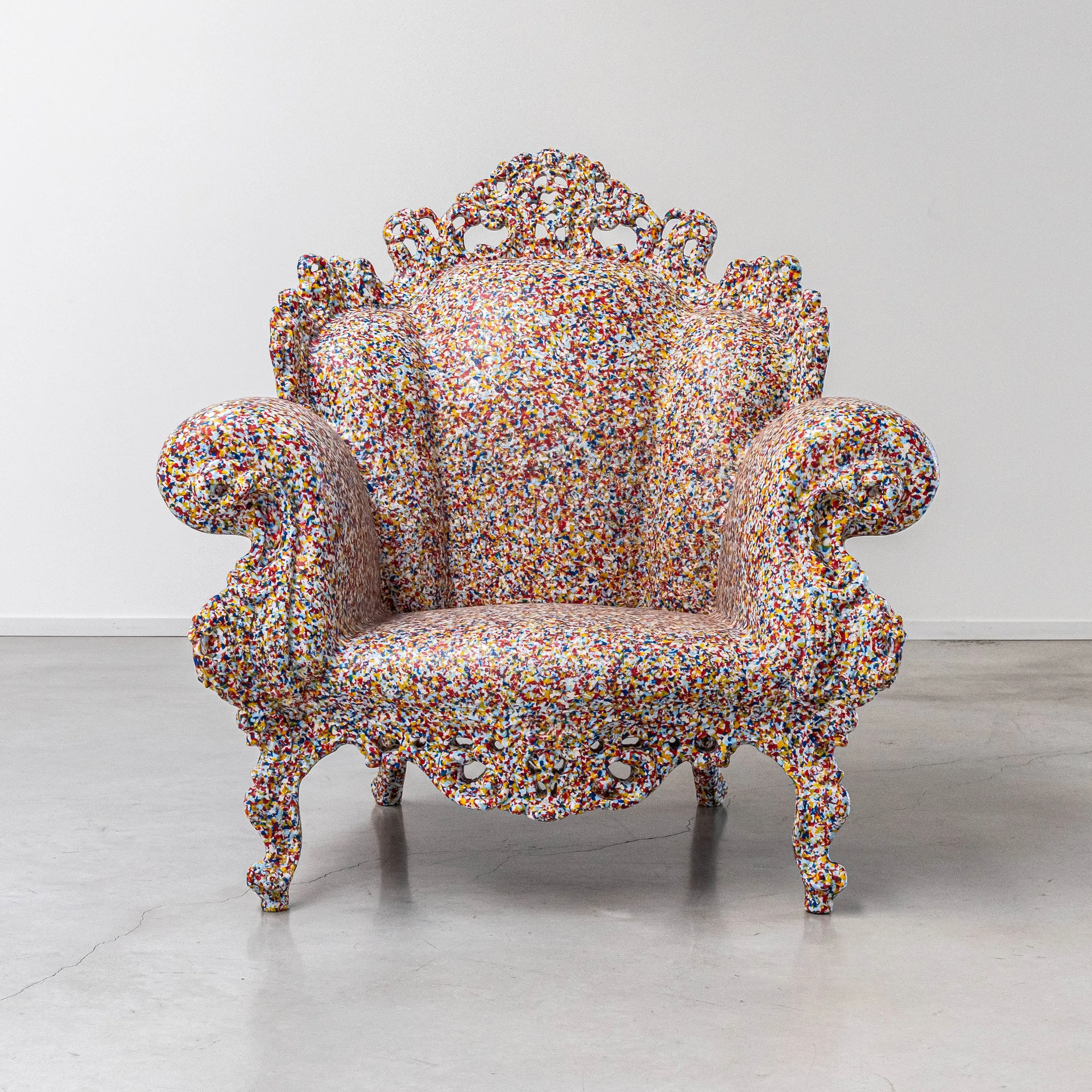 Proust Outdoor Lounge Chair