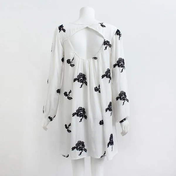 Sexy halter V-neck cotton embroidery loose dress 4 Size