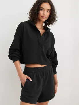 Women's Cropped Pullover Hoodie Long Sleeve Loose Fit Solid Color Y2K Fashion Sweatshirt for Winter and Fall